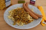 Linsen und Spätzle mit Wiener Würstchen