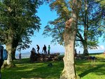 Schülerinnen und Schüler beim Wandern